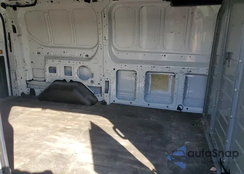 2015 Ford Transit T-150 z USA, uszkodzony, nr VIN 1FTNE1ZM2FKA49331